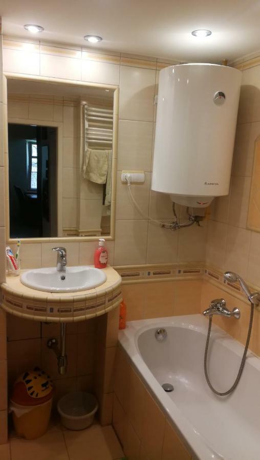 Odster Family Apartment Krasków Dış mekan fotoğraf